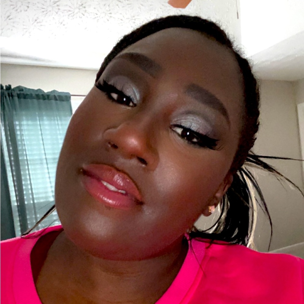 Meet your Posher, Teryana